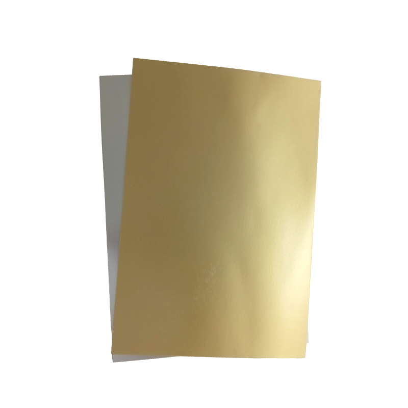 Carton auriu mat
